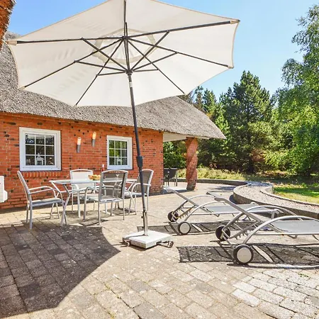 Beautiful In Romo With Kitchen Ferienhaus